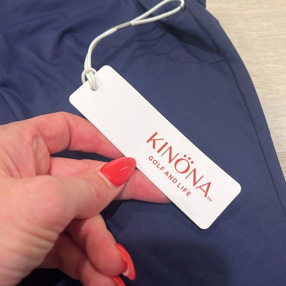 Kinona NWT Luxury Golf and Life Straight Drive sleeveless top navy blue UPF 50+ - Picture 3 of 10